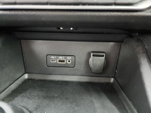 Used 2023 Nissan Sentra SV image 48