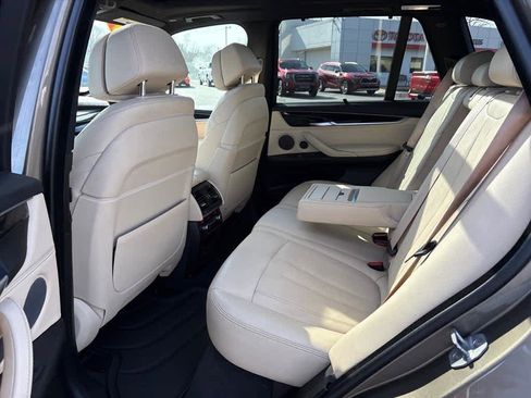 Used 2018 BMW X5 xDrive35d image 9