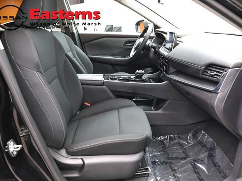 Used 2023 Nissan Rogue S AWD/4WD image 24
