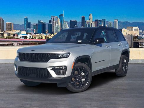 New 2025 Jeep Grand Cherokee Limited image 2