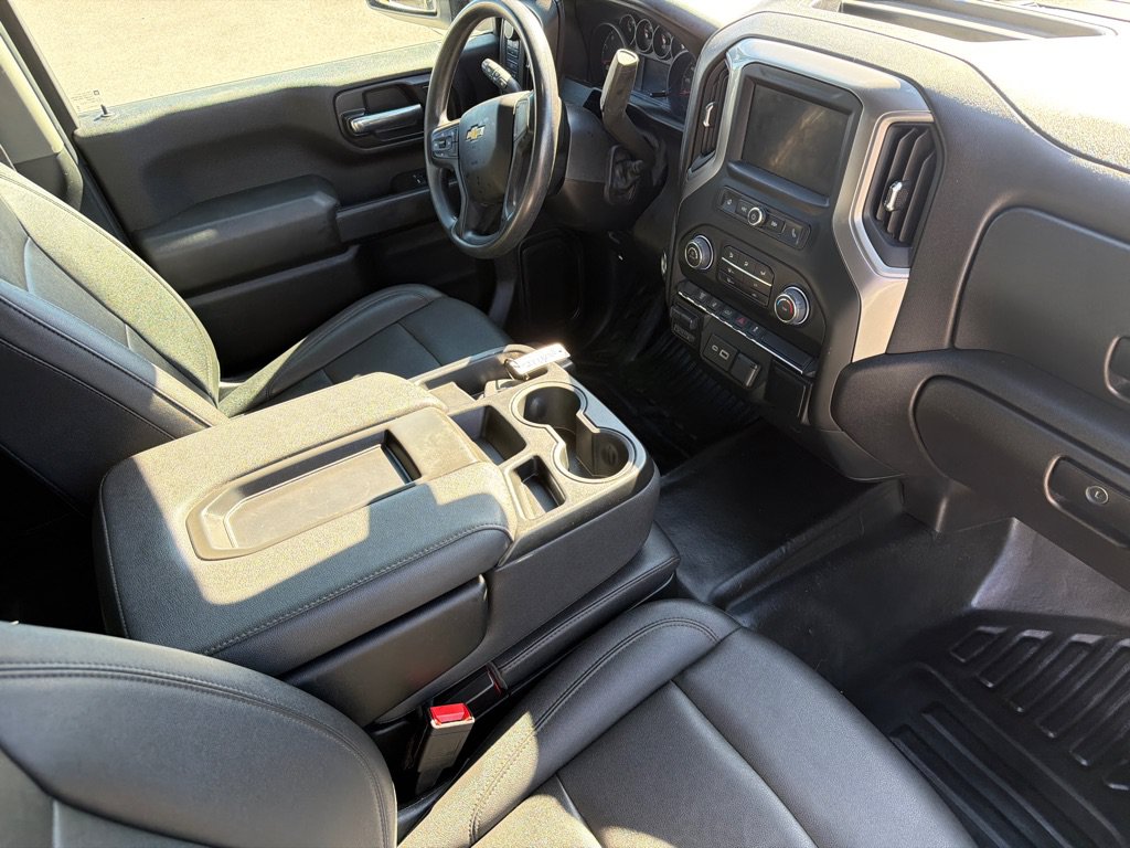 Used 2025 Chevrolet Silverado 3500 W/T AWD/4WD image 7