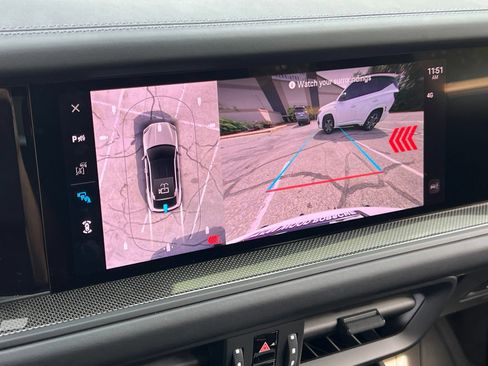 Certified 2025 Porsche Cayenne GTS AWD/4WD image 34