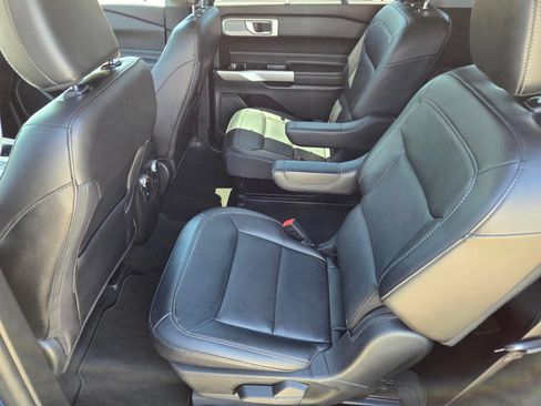 Used 2023 Ford Explorer Limited RWD image 10