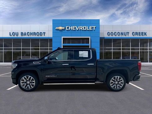 Used 2022 GMC Sierra 1500 Denali w/ Denali Reserve Package AWD/4WD image 5