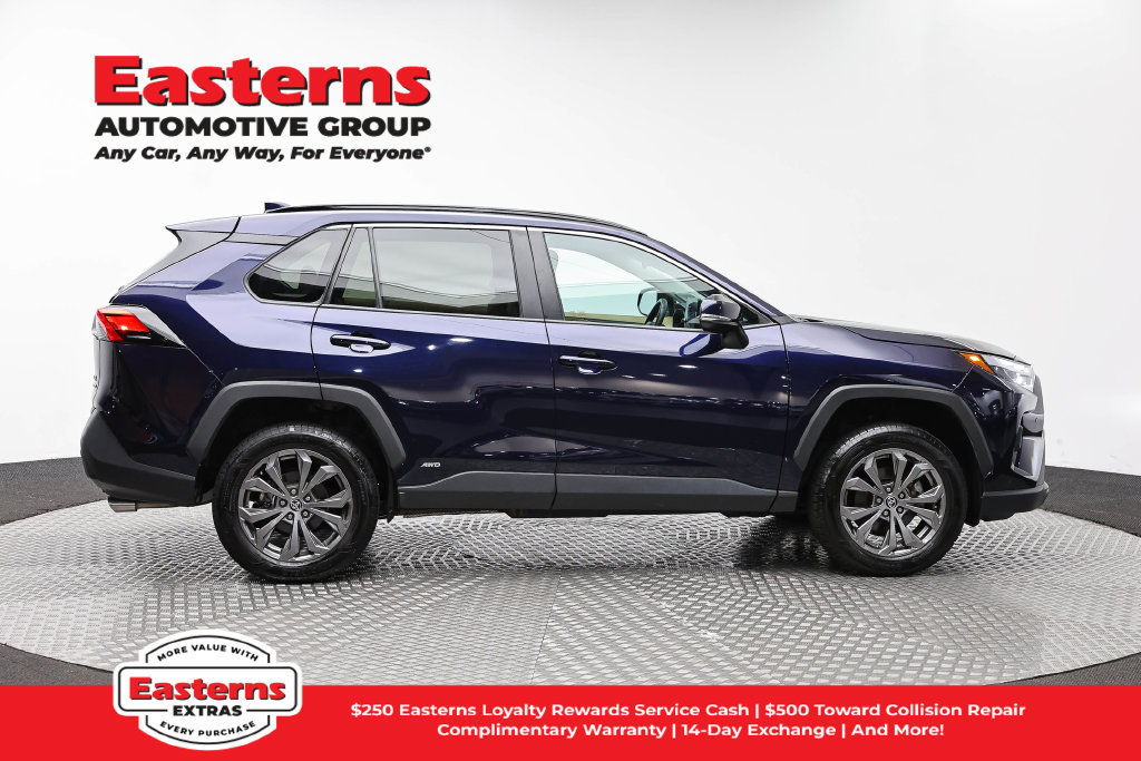 Used 2024 Toyota RAV4 XLE Premium w/ Weather Package AWD/4WD image 5