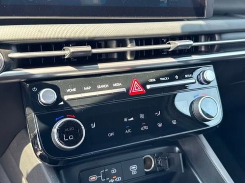 Certified 2026 Hyundai Santa Cruz SEL image 19