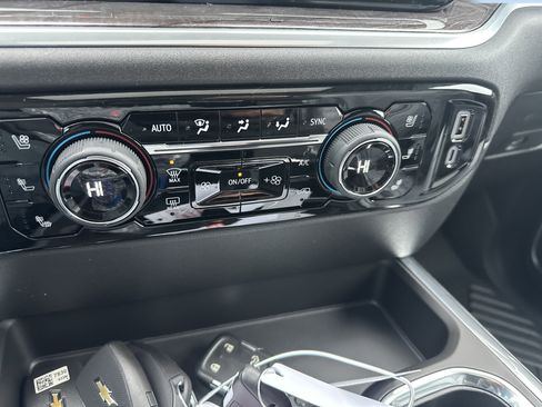 New 2026 Chevrolet Silverado 1500 LTZ w/ LTZ Premium Package image 15