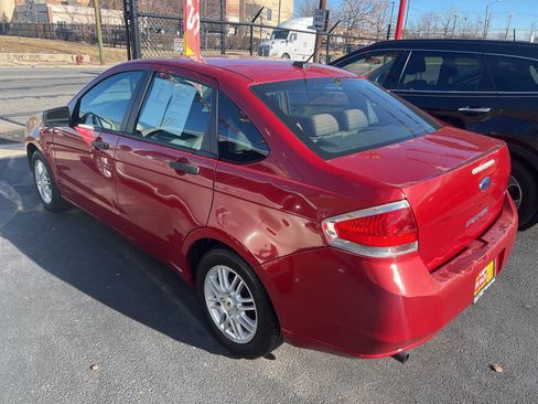Used 2009 Ford Focus SE image 6