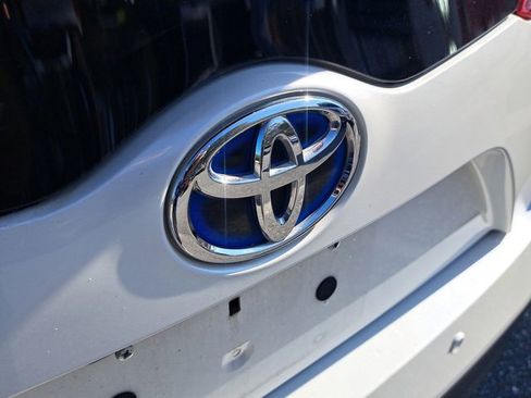 Used 2017 Toyota Prius Prime Advanced image 13