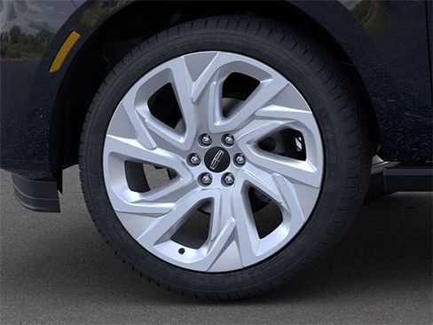 New 2025 Lincoln Navigator Reserve AWD/4WD image 34