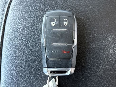 Used 2019 RAM 2500 Big Horn AWD/4WD image 32