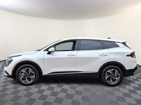 Used 2024 Kia Sportage LX image 4