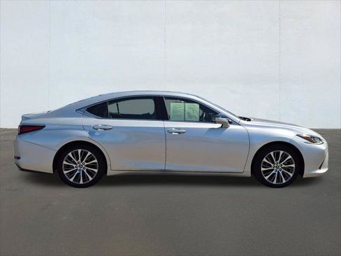 Used 2019 Lexus ES 350 w/ Premium Package FWD image 4