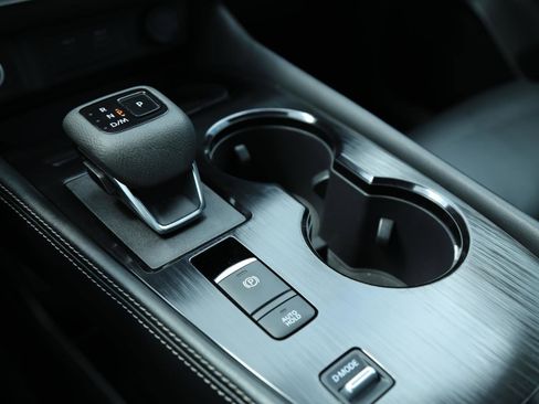 Used 2023 Nissan Rogue SL w/ SL Premium Package image 18