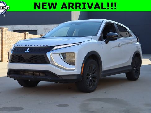 Used 2022 Mitsubishi Eclipse Cross LE AWD/4WD image 1