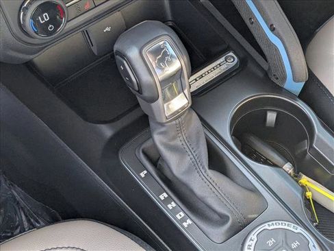 Used 2023 Ford Bronco Wildtrak image 12