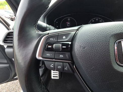 Used 2022 Honda Accord Sport image 18
