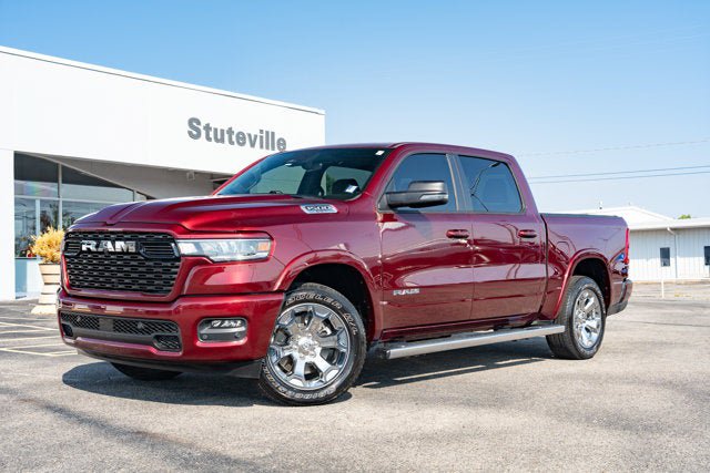 Used 2025 RAM 1500 Big Horn AWD/4WD image 1