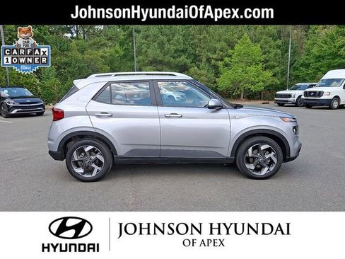Certified 2026 Hyundai Venue SEL FWD image 28