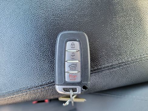 Used 2015 Hyundai Sonata Hybrid image 22