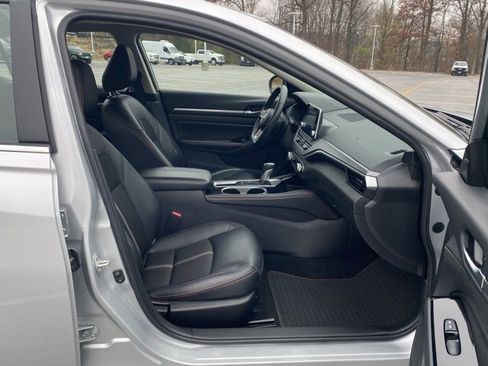 Certified 2024 Nissan Altima 2.5 SR image 29