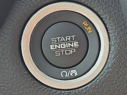 Used 2024 RAM 1500 Big Horn AWD/4WD image 18