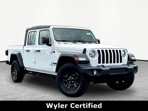Used 2022 Jeep Gladiator Sport w/ Trailer Tow Package AWD/4WD image 3