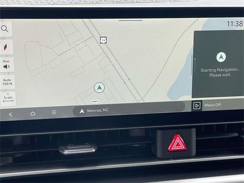 New 2026 Kia Carnival LXS image 5