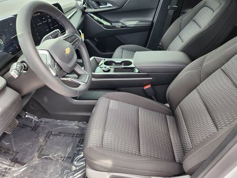 New 2026 Chevrolet Equinox LT FWD image 8