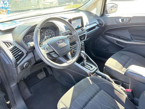 Certified 2019 Ford EcoSport SE image 6