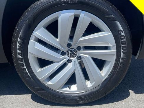 Certified 2022 Volkswagen Atlas Cross Sport SE AWD/4WD image 12