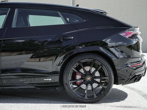 Used 2024 Lamborghini Urus S AWD/4WD image 5