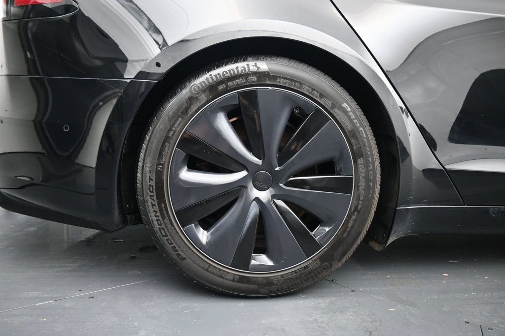 Used 2022 Tesla Model S AWD/4WD image 10