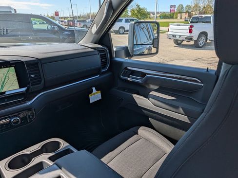 New 2026 GMC Sierra 3500 SLE w/ SLE Convenience Package AWD/4WD image 11