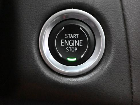 Used 2021 Chevrolet Tahoe LT image 32