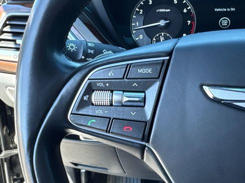 Used 2018 Genesis G90 3.3T Premium image 25