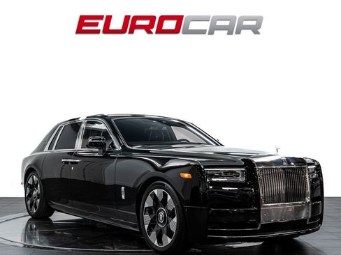 Used 2024 Rolls-Royce Phantom Sedan w/ The Phantom Package RWD image 9