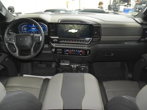 Used 2024 Chevrolet Silverado 1500 ZR2 w/ Technology Package AWD/4WD image 34
