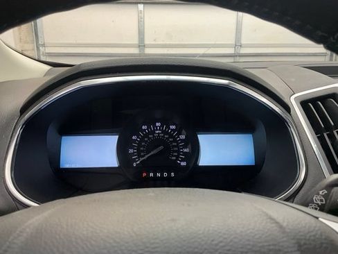 Used 2020 Ford Edge Titanium FWD image 6