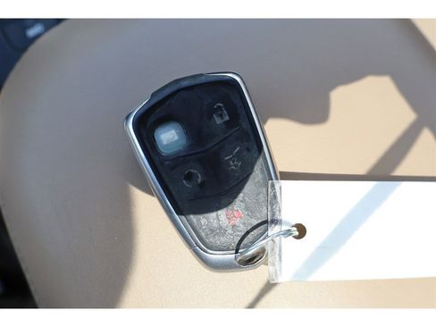 Used 2017 Cadillac XT5 Platinum AWD/4WD image 46