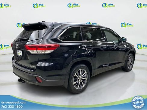 Used 2018 Toyota Highlander XLE image 5