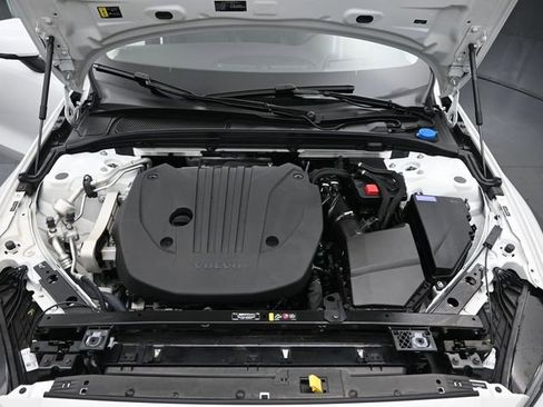 Used 2023 Volvo S60 B5 Ultimate image 31