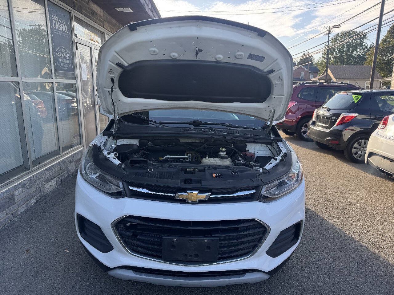 Used 2017 Chevrolet Trax LT w/ LT Convenience Package AWD/4WD image 7
