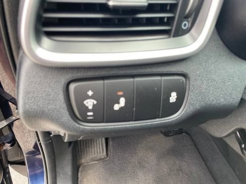 Used 2020 Kia Sorento LX AWD/4WD image 23