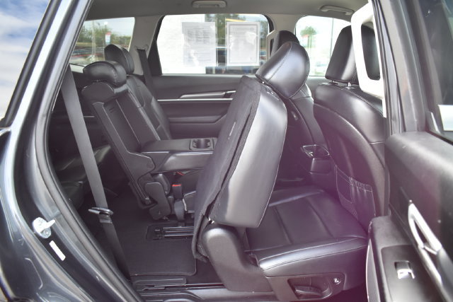 Used 2020 Kia Telluride LX FWD image 38