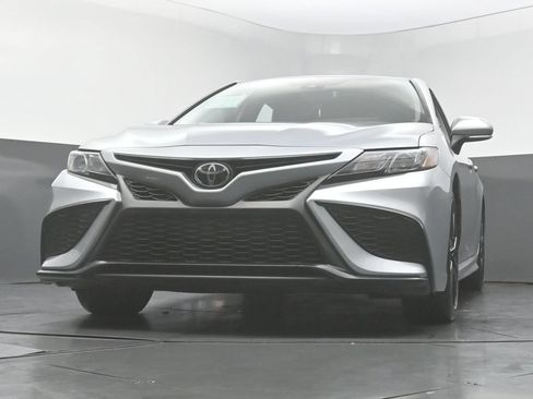 Used 2023 Toyota Camry SE w/ Convenience Package FWD image 45