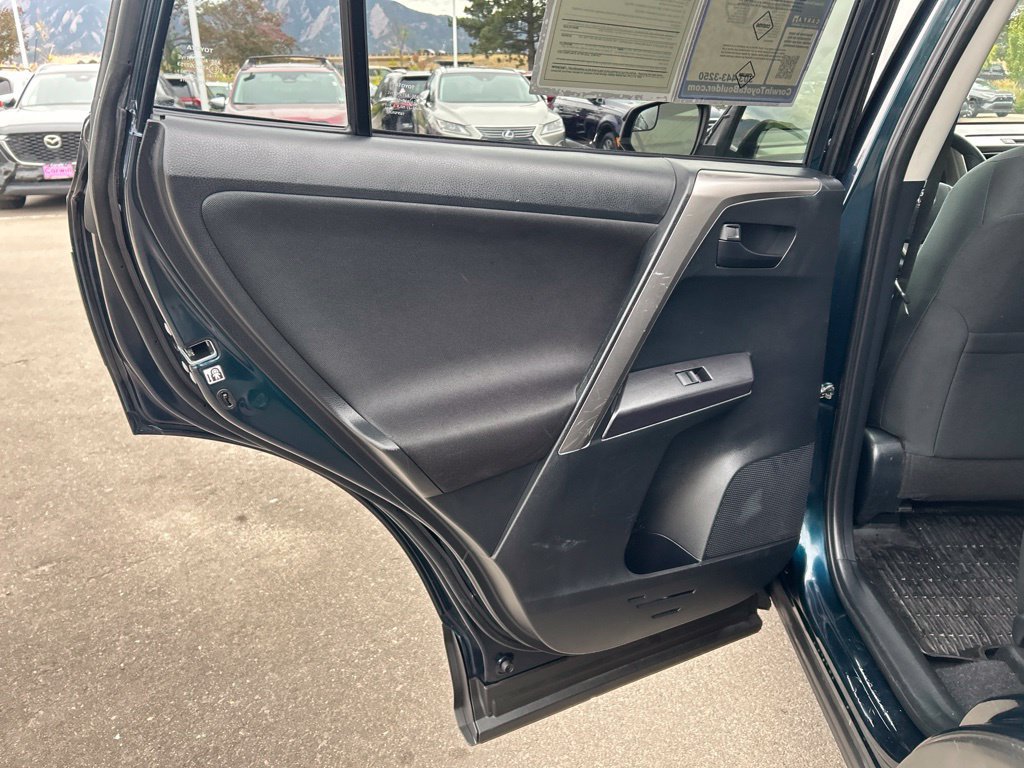 Used 2018 Toyota RAV4 LE w/ All Weather Liner Package AWD/4WD image 18
