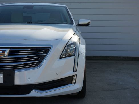 Used 2018 Cadillac CT6 Platinum image 9