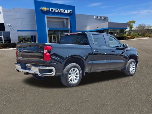 Used 2023 Chevrolet Silverado 1500 LT AWD/4WD image 27