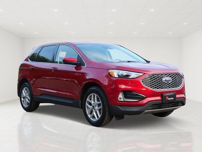 Used 2024 Ford Edge SEL w/ Convenience Package